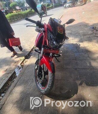 TVS Apache RTR . 2016