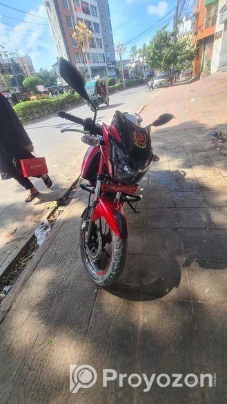 TVS Apache RTR . 2016