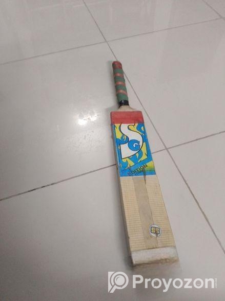 ক্রিকেট ব্যাট