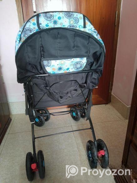 বেবি স্ট্রলারটি বিক্রি করবো