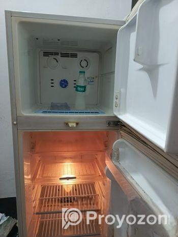 Lg Fridge For Sell