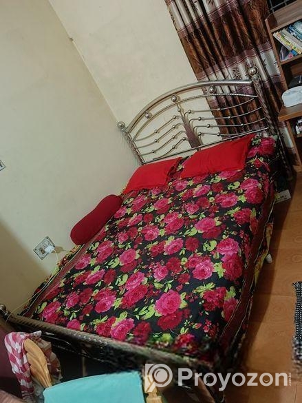 স্টিল খাট বিক্রি করা হবে