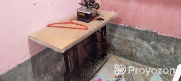 ওভার লক মেশিন