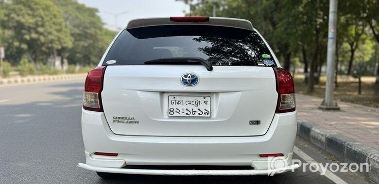 Toyota Fielder G 2013