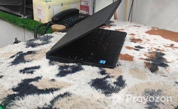 Lenovo intel Core i5-8GB RAM 500GB HDD fresh conditio 3 years war