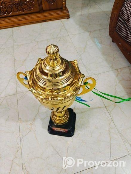 ফুটবল উইনিং ট্রফি বিক্রয় হবে