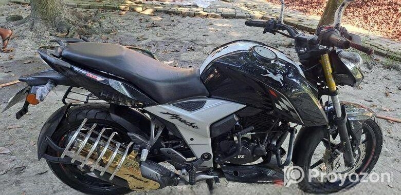 TVS Apache RTR BLACK 2024