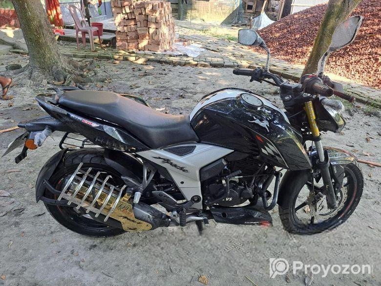 TVS Apache RTR BLACK 2024