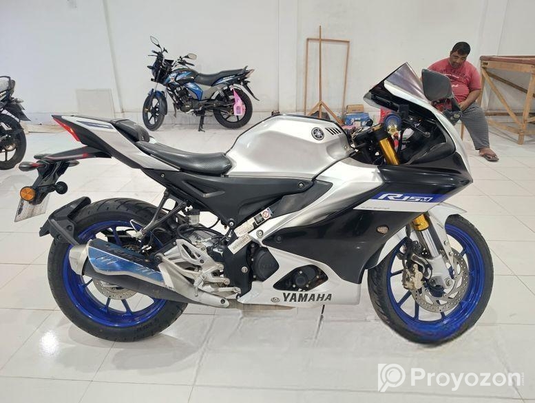 Yamaha R15 M 2023
