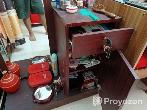 Otobi ড্রেসিং টেবিল