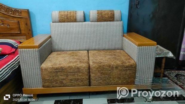 সোফা বিক্রি হবে ২+২ সিটের