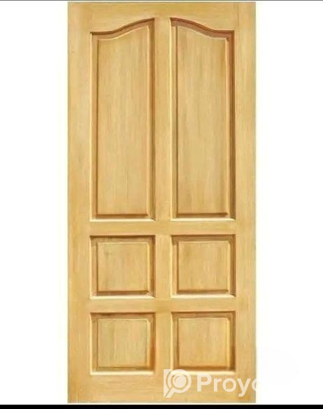 কেমিক্যাল ট্রিটমেন্ট করা মেহগনি কাঠের দরজা।