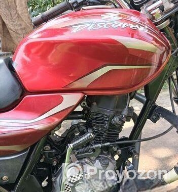 Bajaj Discover 100 . 2016