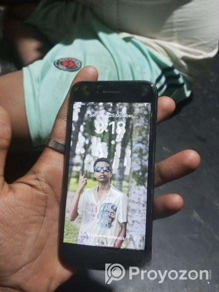 Apple iPhone 8 (Used)