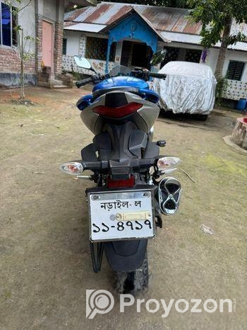 Suzuki Gixxer SF . 2022