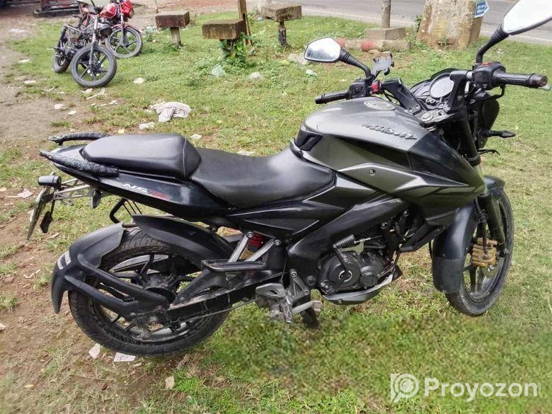 Bajaj Pulsar NS 160 2018