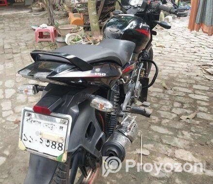Bajaj Pulsar 150 . 2018