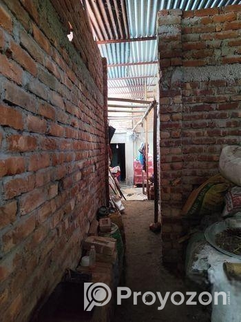 বাড়িসহ দুই শতক জায়গা বিক্রি করা হবে