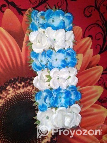 ব্যাকগ্রাউন্ড ডেকোরেশনের ফুল এর চেইন