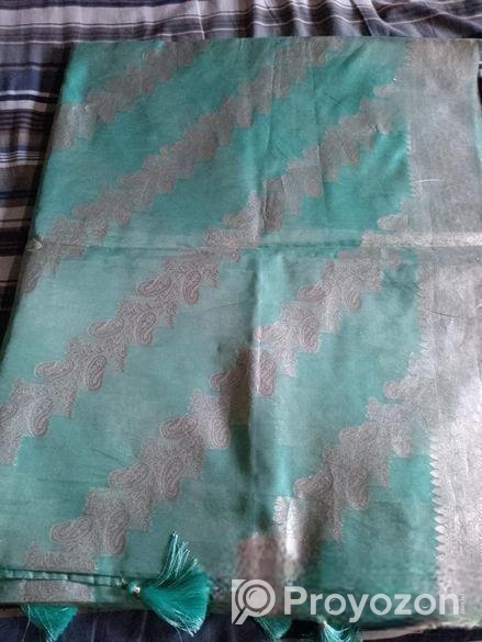 হাফ সিল্ক শাড়ি