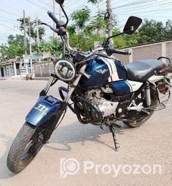 Bajaj V15 . 2019