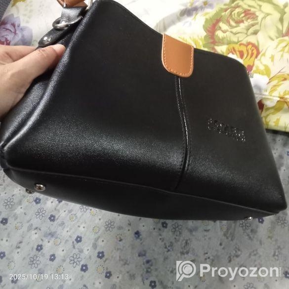 স্টাইলিশ হ্যান্ড ব্যাগ সেমি সফ্ট লেদার