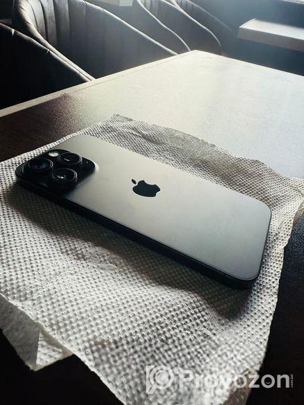 Apple iPhone 15 pro max Canada Variant (Used)