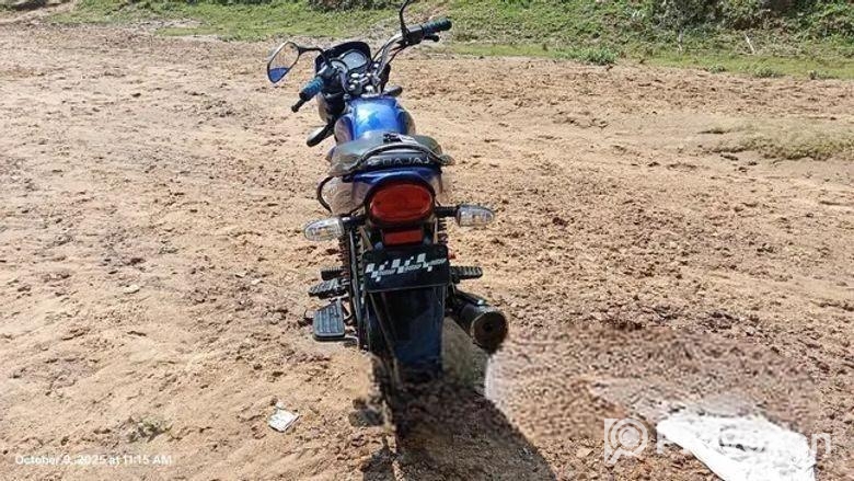 Bajaj Platina 100 . 2017