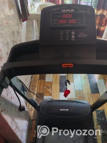 ট্রেডমিল দৌড়ানো ম্যাশিন