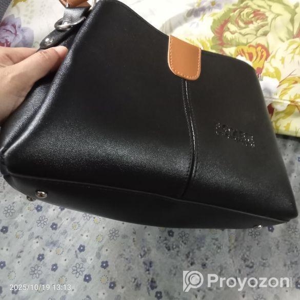 স্টাইলিশ হ্যান্ড ব্যাগ সেমি সফ্ট লেদার