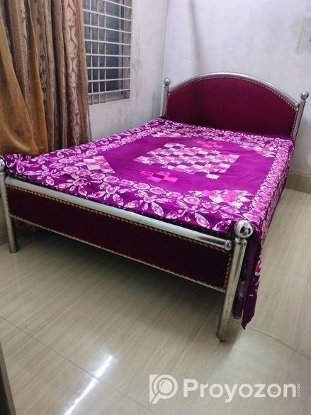 “7×4.5ft strong metal bed —good condition. custom made. “used”