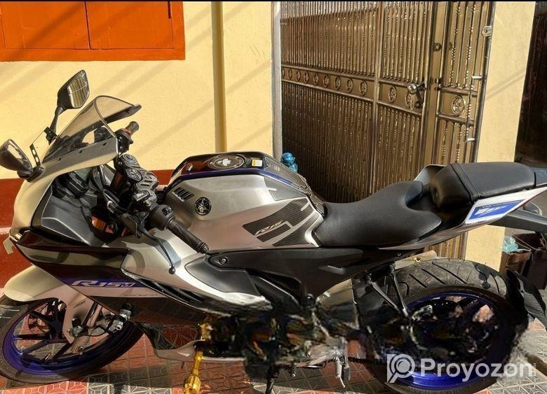 Yamaha R15 M 2023