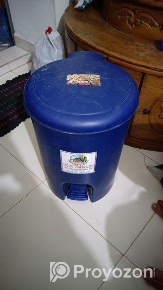 ময়লার ডাস্টবিন নতুন