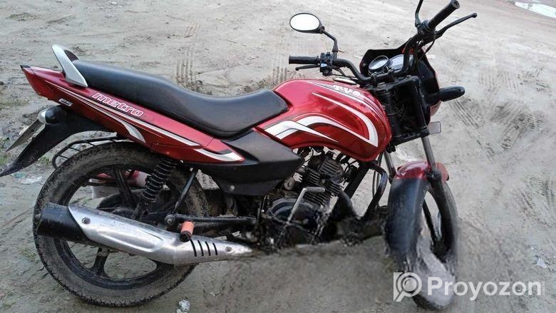 TVS Metro 2017