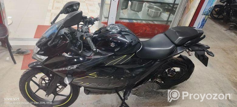 Suzuki Gixxer SF 2023