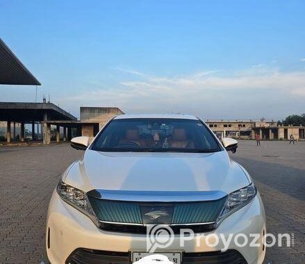 Toyota Harrier 2018