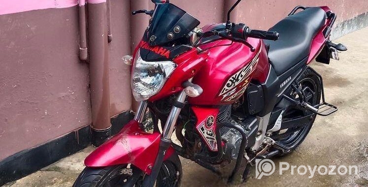 Yamaha FZS ` 2013