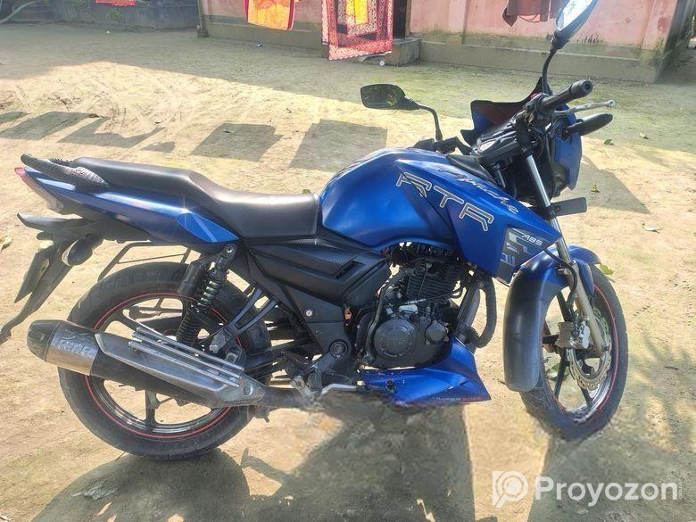 TVS APACHE RTR 150 . 2018