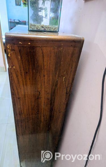 সেগুন কাঠের তৈরি শোকেস