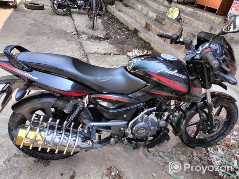 Bajaj Pulsar 150 2021