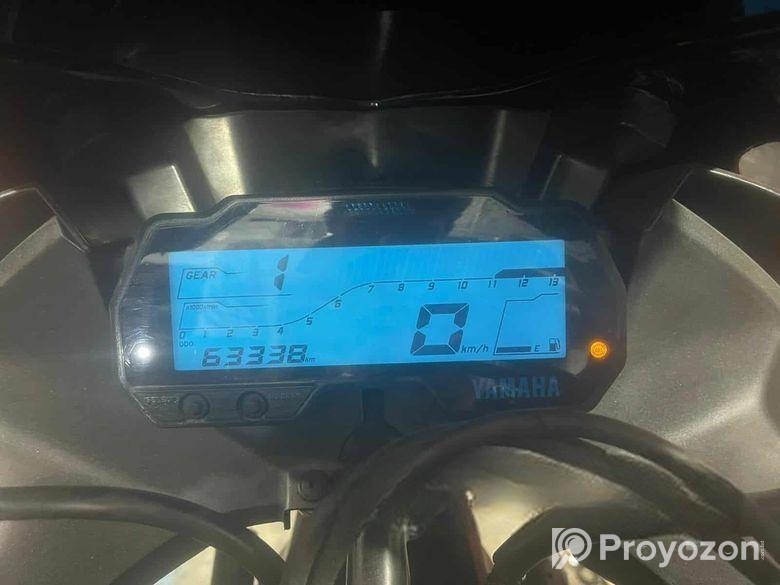 Yamaha R15 . 2020