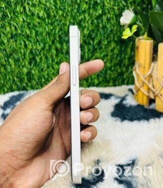 Apple iPhone 13 (Used)