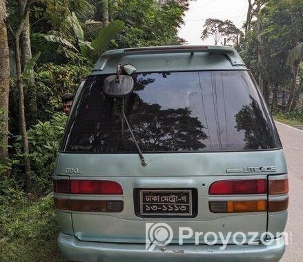 Toyota TownAce . 2000