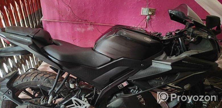 Yamaha R15 . 2021