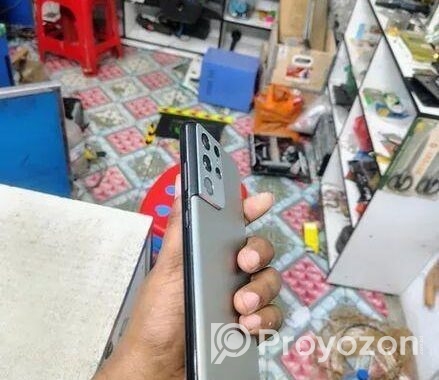 Samsung Galaxy S21 Ultra . (Used)