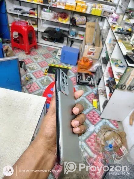 Samsung Galaxy S21 Ultra . (Used)