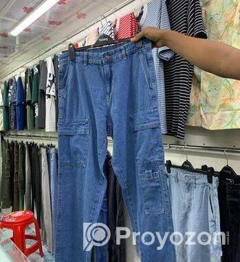 TRENDING BAGGY JEANS