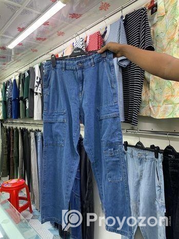 TRENDING BAGGY JEANS