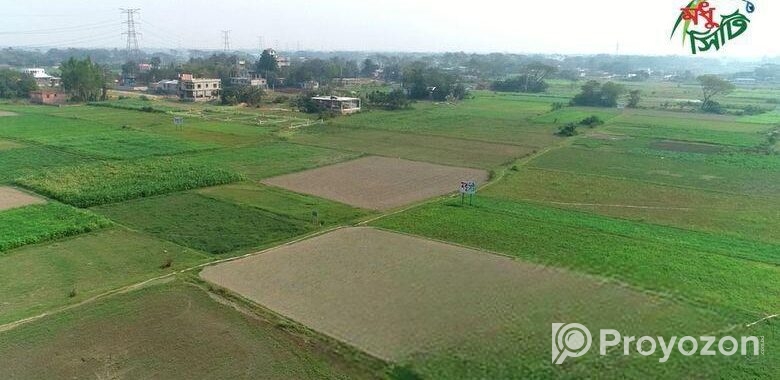 রাজশাহীতে স্টেশনরোড সংলগ্ন আধুনিক ৬ তলা কমার্শিয়াল ভবন বিক্রয় হইব