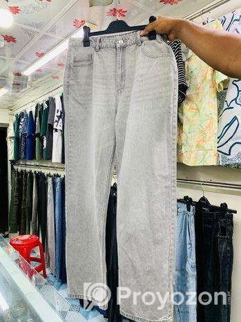 TRENDING BAGGY JEANS